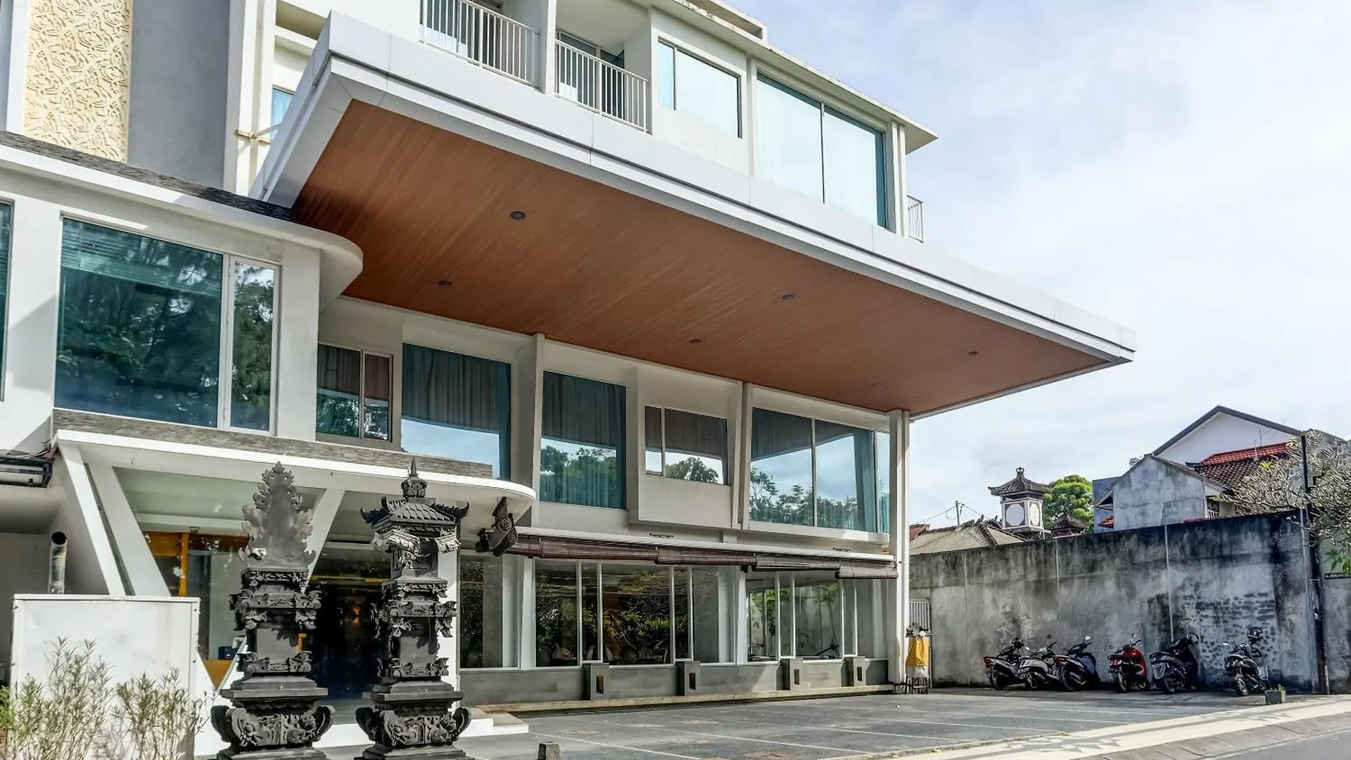 Hotel Collection O Legian Near Pantai Kuta Formerly Premium Legian