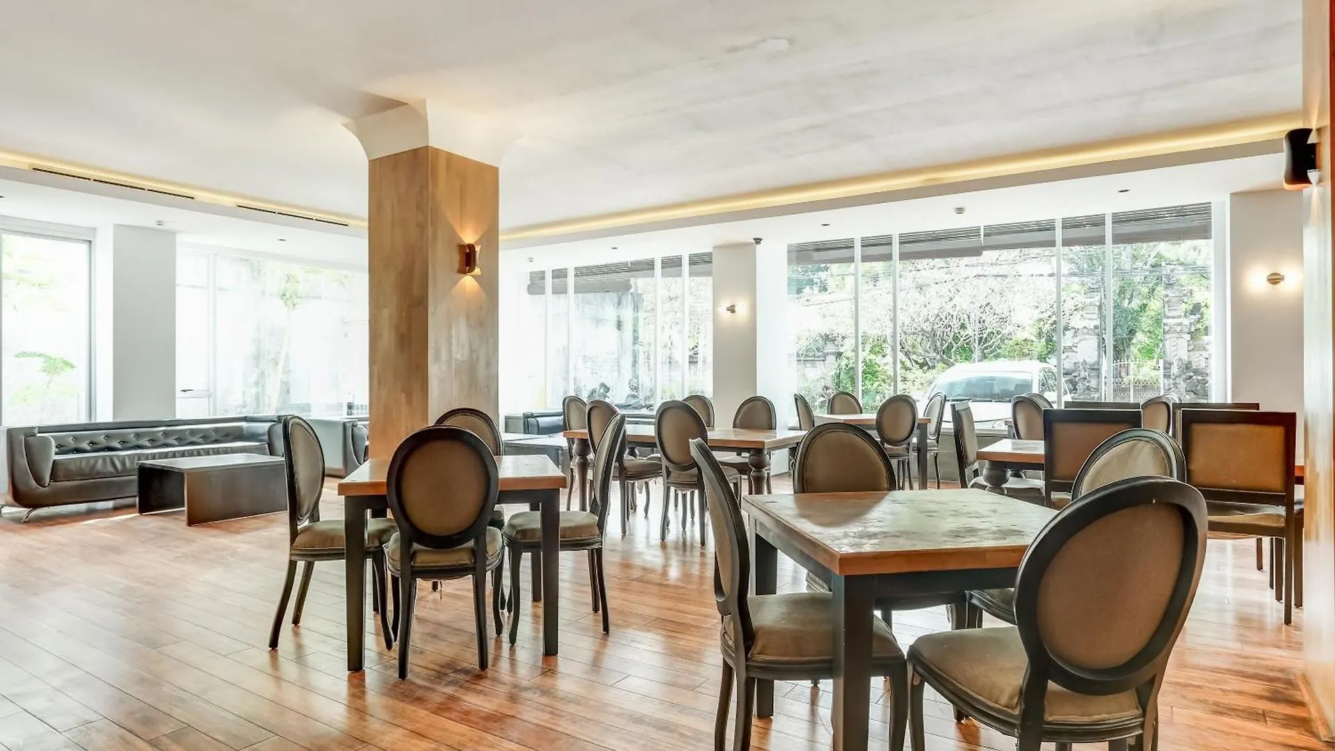 Collection O Legian Near Pantai Kuta Formerly Premium Legian Hotel